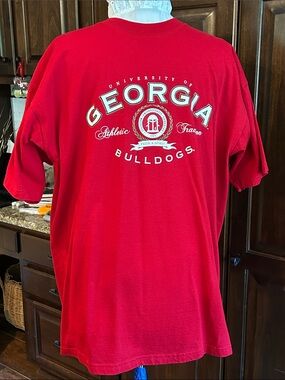 AS Sports Sz XL Bulldogs Red Graphic T-Shirt